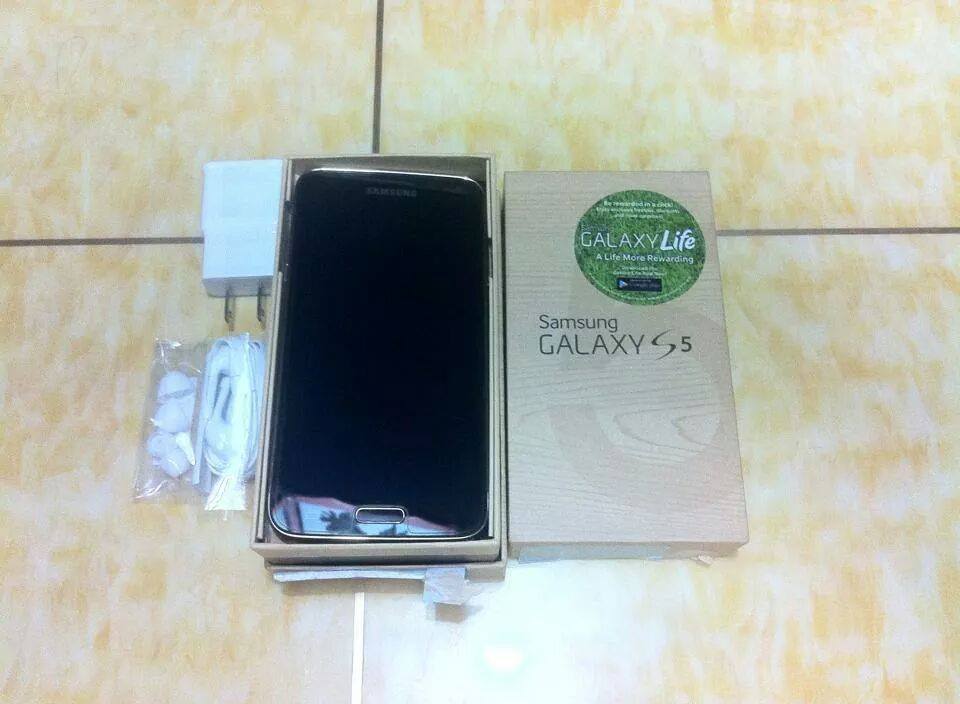 Samsung Galaxy S5 LTE G900F 16gb Gold photo