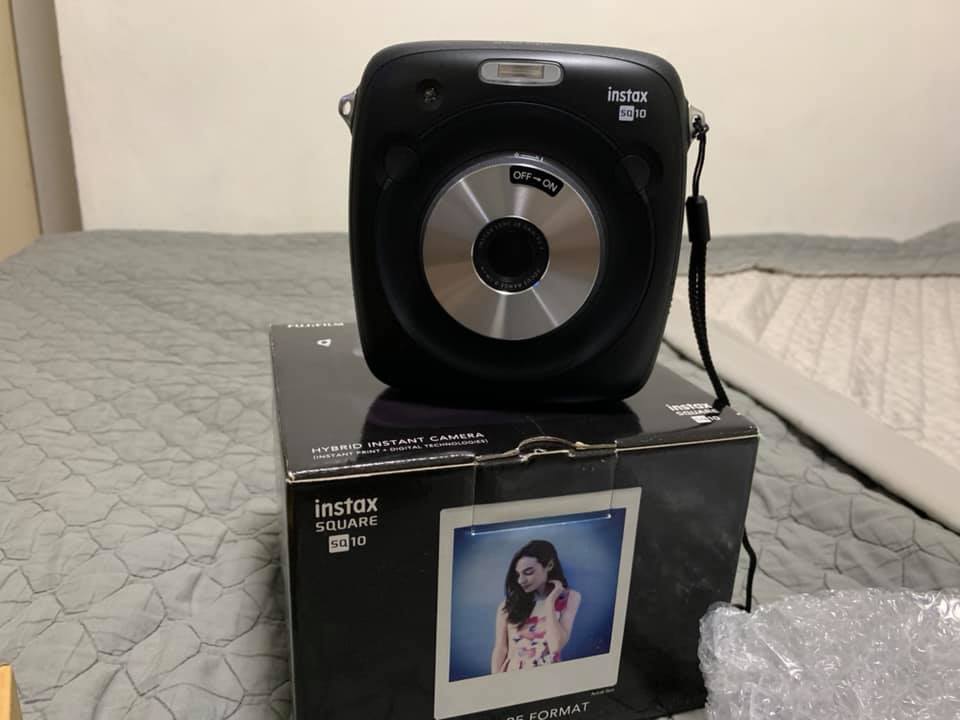 Fujifilm Instax Square SQ10 photo